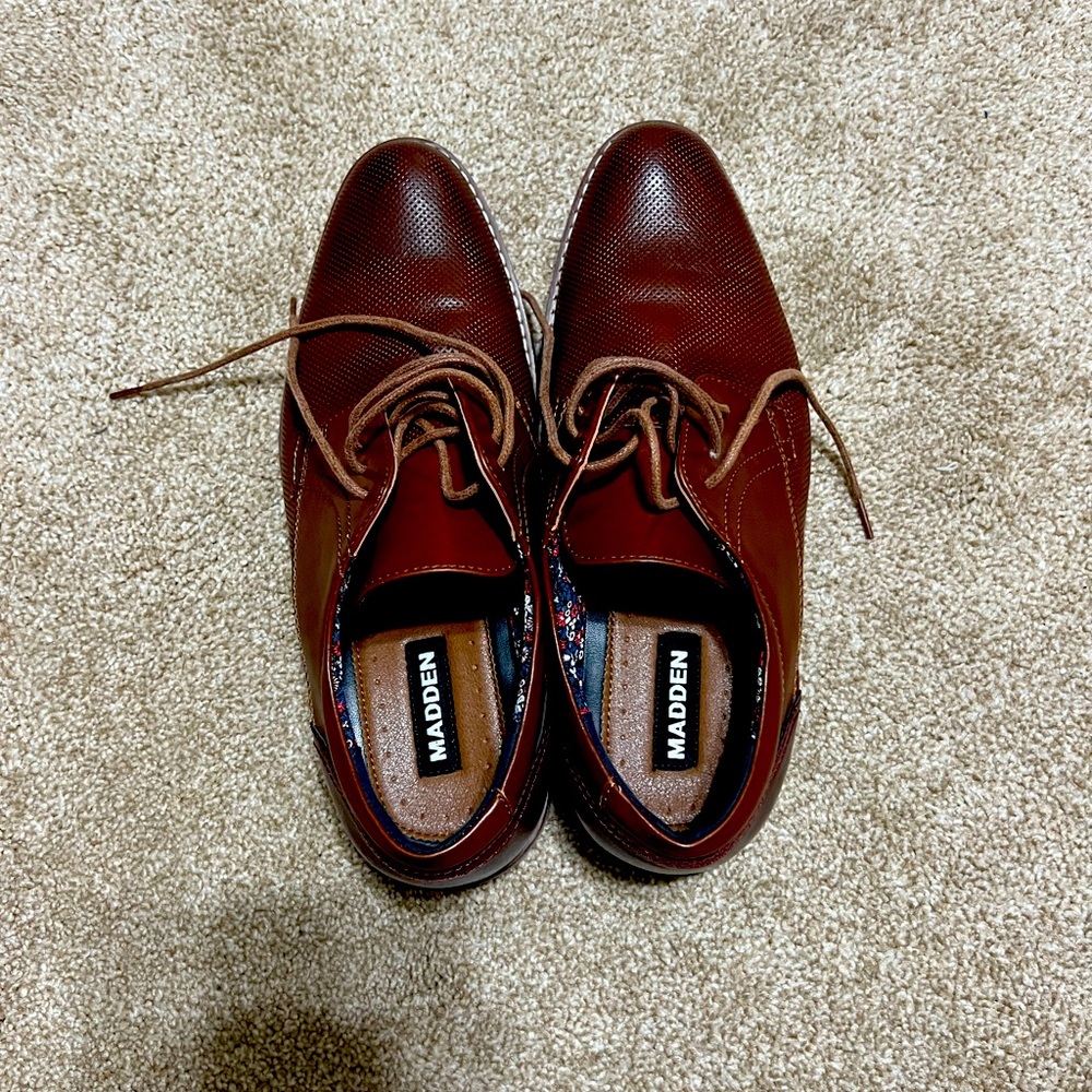 Size 10.5. Like brand new slightly used.